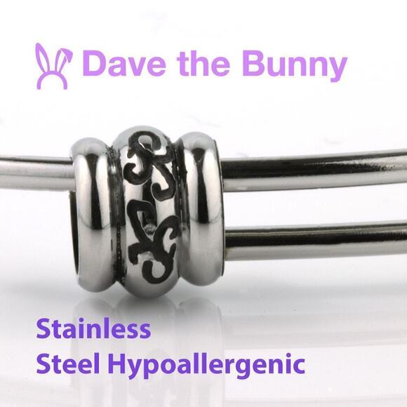 Fearless Courage Confidence Text Saying Fancy Charm Bangle - Picture 2 of 4